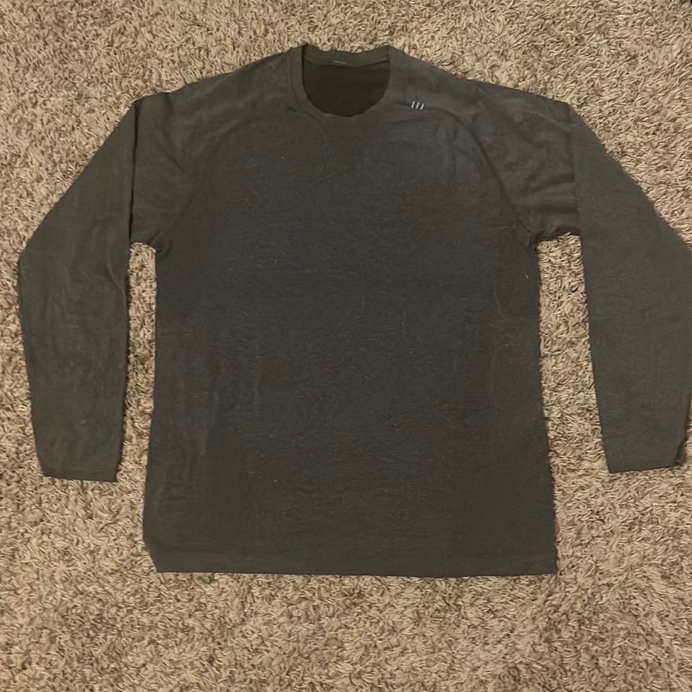 Lululemon Metal Vent Men’s long sleeve shirt